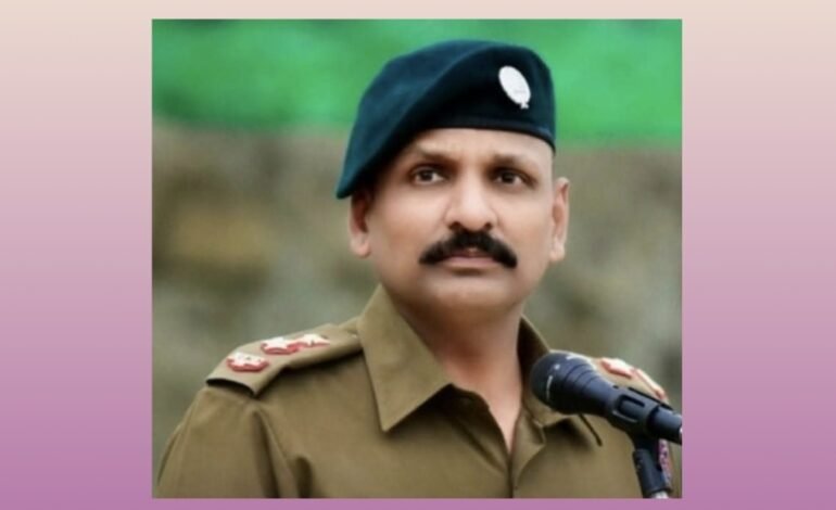 वाईच्या मेजर डॉ. समीर पवार यांना राज्यस्तरीय उत्कृष्ट एनसीसी अधिकारी पुरस्कार