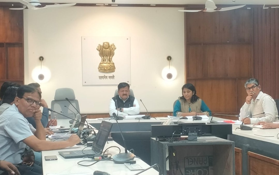 शेतकऱ्यांना अन्नप्रक्रिया उद्योग उभारणीसाठी बॅंकांनी तातडीने वित्त पुरवठा करावा – जिल्हाधिकारी संतोष पाटील