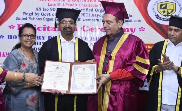 वाईच्या शिवाजी कदम यांना मानद डॉक्टरेट; सामाजिक, शैक्षणिक कार्याचा गौरव