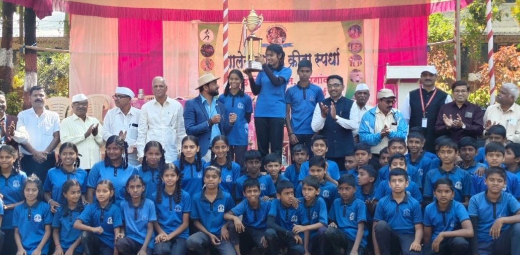 इंग्लिश स्कूल, बोरगांव येथे वार्षिक क्रीडा स्पर्धांचा दिमाखदार समारोप