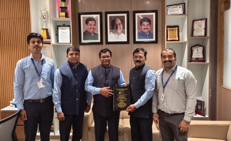 प्रा.शंकर पुजारी यांना डि .वाय.पाटील युनिव्हर्सिटी, तळसंदे यांचे कडून पीएचडी पदवी प्रदान