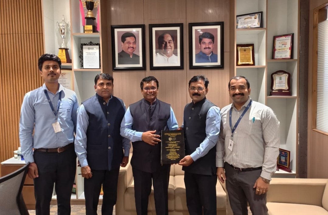 प्रा.शंकर पुजारी यांना डि .वाय.पाटील युनिव्हर्सिटी, तळसंदे यांचे कडून पीएचडी पदवी प्रदान