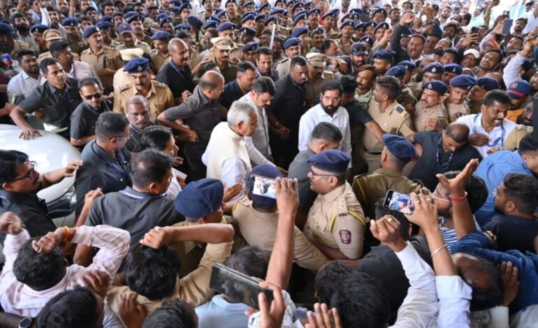 दादा गेले! आजचा दिवस महाराष्ट्रासाठी अतिशय कठीण