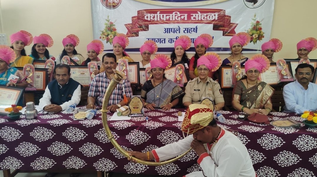 ईगल फौंडेशनच्या वतीने जागतिक महिला दिनानिमित्त कवी केशवसुत स्मारक मालगुंड येथे महिला गौरव सोहळा संपन्न