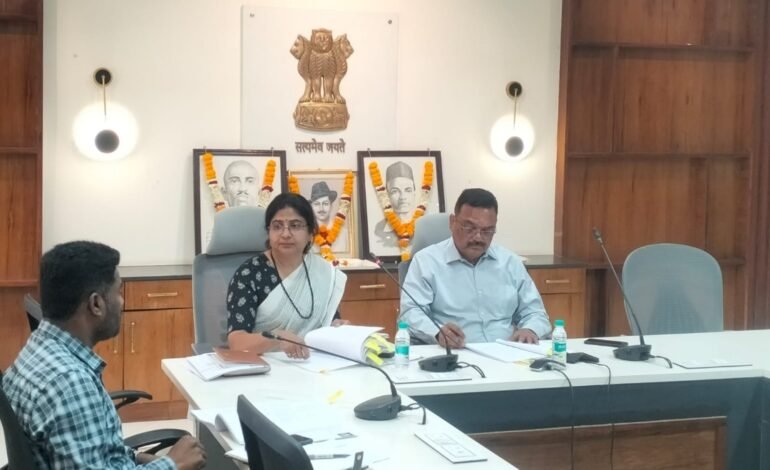 शेतकऱ्यांना लाभ देताना निकषांचे समान पालन करा – अप्पर जिल्हाधिकारी मल्लिकार्जुन माने  