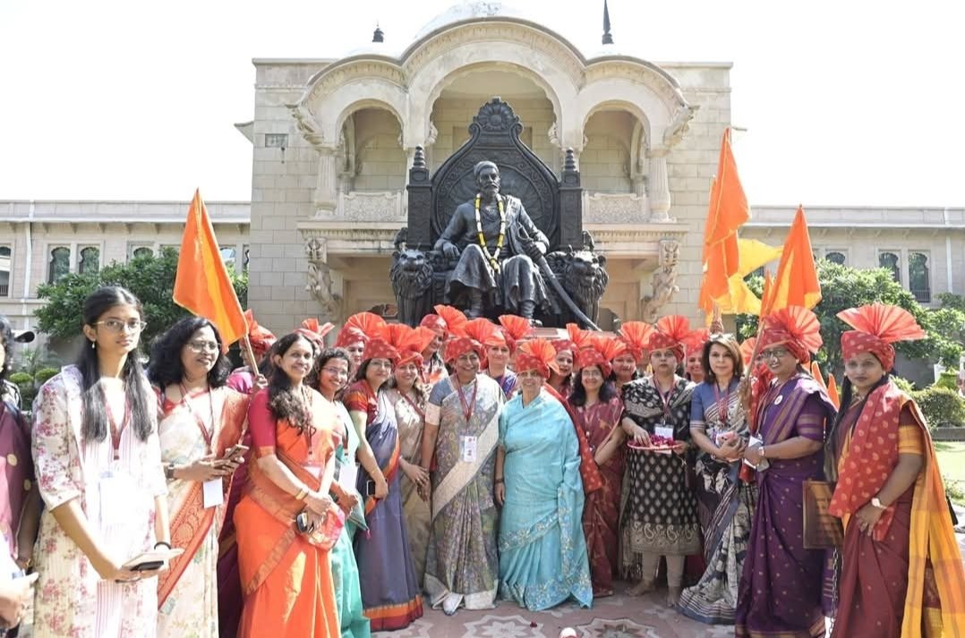 दिल्लीत पहिल्या महिला शासकीय अधिकारी साहित्य संमेलनाचा भव्य शुभारंभ