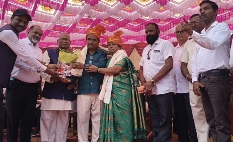 शिस्तीने आणि स्वकर्तृत्वाने वेगळी ओळख निर्माण केलेले मुख्याध्यापक श्री विलासराव कोळेकर