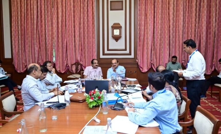 वाई-खंडाळ्यातील सिंचन प्रकल्पांना गती; प्रलंबित उपसा योजनांची कामे लवकर पूर्ण होणार : राधाकृष्ण विखे पाटील