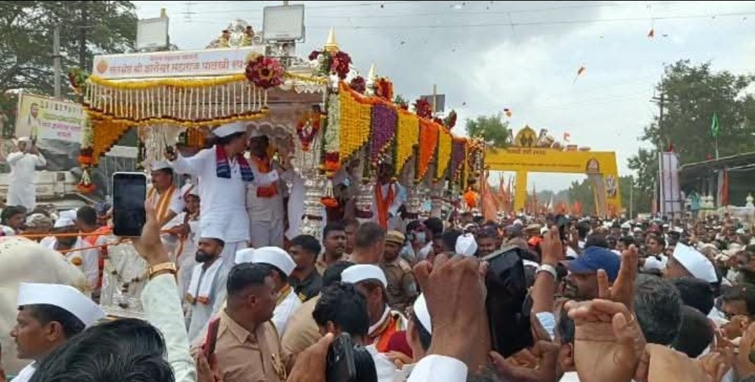 संतश्रेष्ठ श्री ज्ञानेश्वर माऊलींच्या पालखीचे जिल्ह्यात भक्तीमय वातावरणात आगमन