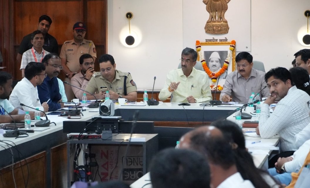 पुराचे पाणी दुष्काळी तालुक्यांकडे वळवा; धरणांतील विसर्गाचे नियोज करा – पालकमंत्री शंभूराज देसाई