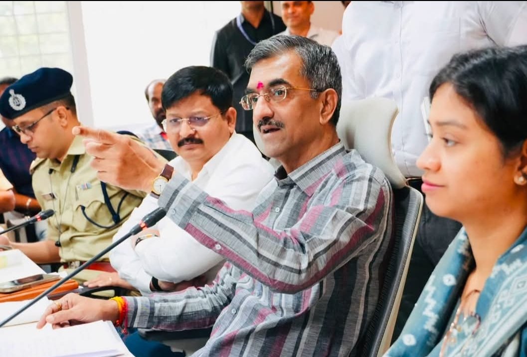 तारळी प्रकल्पग्रस्तांचे प्रश्न तातडीने सोडवा; जमिनीवर नावे लावण्यासह मूलभूत सुविधा उपलब्ध करुन द्या – पालकमंत्री शंभूराज देसाई