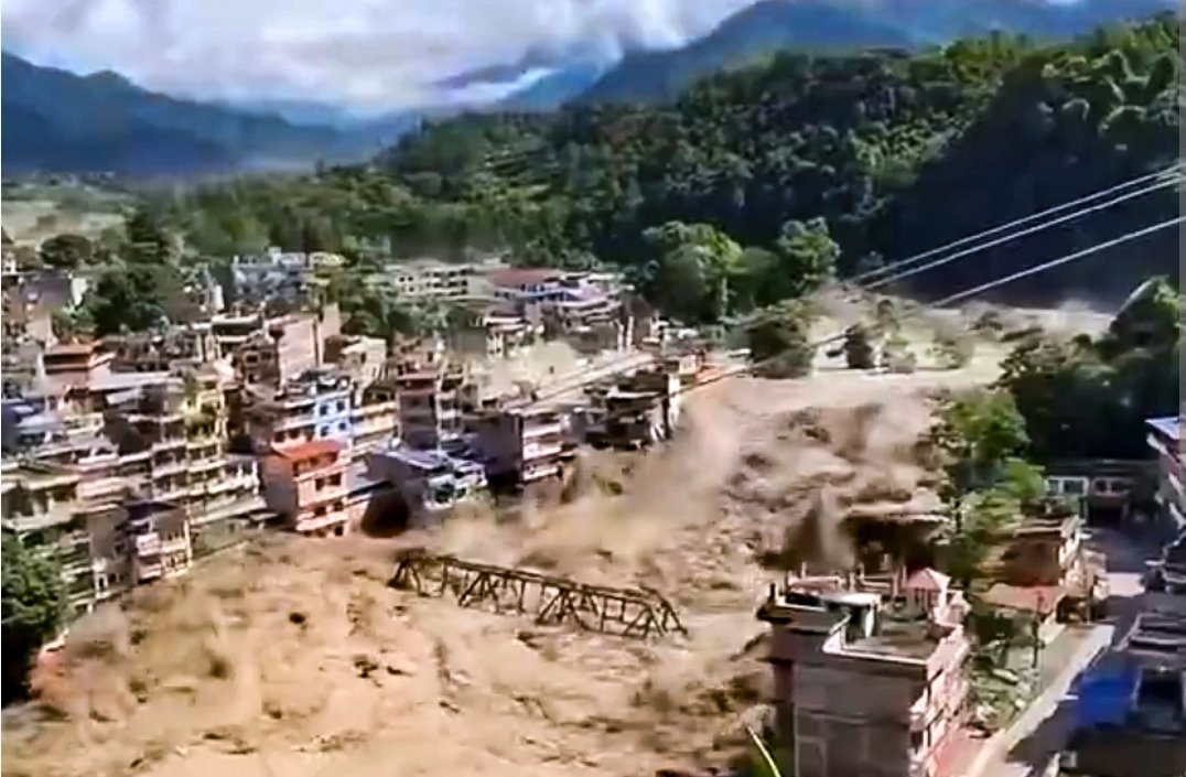 नेपाळमध्ये अडकलेल्या सातारा जिल्ह्यातील पर्यटकांनी जिल्हा नियंत्रण कक्षाशी संपर्क साधावा – जिल्हाधिकारी सातारा यांचे आवाहन